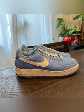 Nike Air Force 1 Low Retro  "University Blue/White 9.5 men